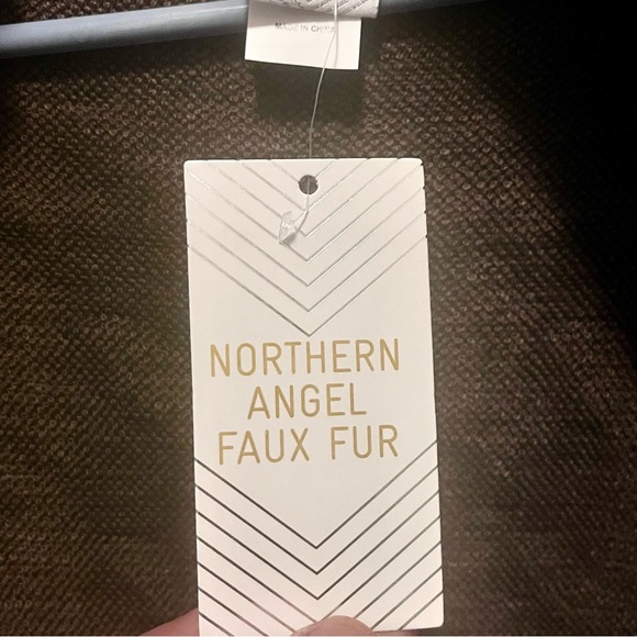 Northern Angel Faux Fur Shawl Collar Vest Cardigan - Fringe – S/M – NWT - Picture 11 of 11